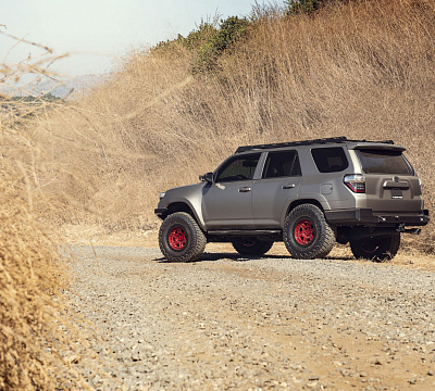 Фото дисков Black Rhino RENO на Toyota 4Runner V