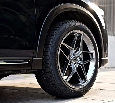 Фото дисков HRE FF11 на Mazda CX-8