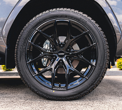Фото дисков Vossen HF6-4 на Toyota Land Cruiser 300