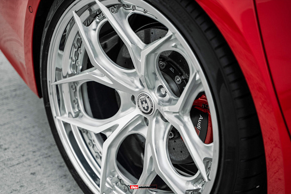 Фото дисков HRE S111SC Глянцевый лак на Audi A/RS 6 (C8)
