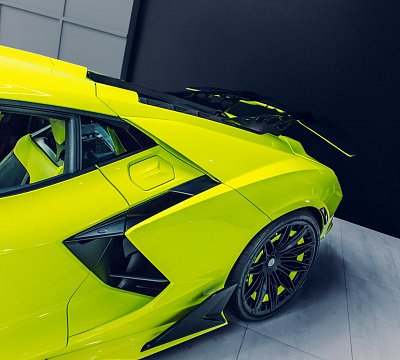 Фото дисков Brixton Forged NC04-R на Lamborghini Revuelto