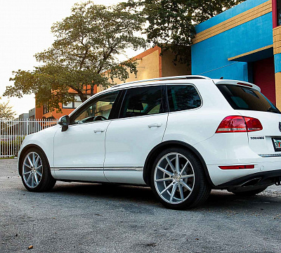 Фото дисков Vossen VFS-1 на Volkswagen Touareg II