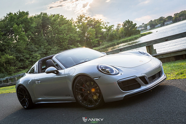 Фото дисков Anrky S2-X5 Глянцевый темный лак на Porsche 911 VII