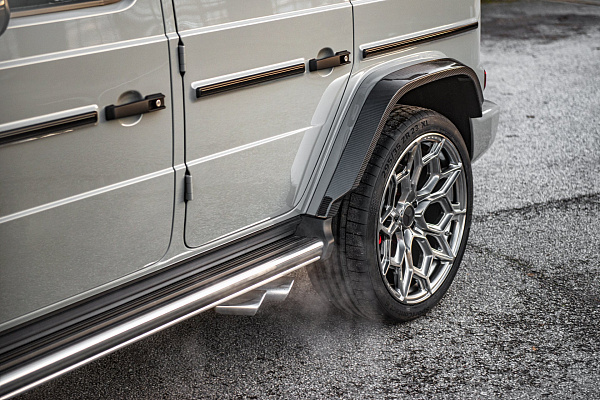 Фото дисков Kahn Type 57 RS Глянцевый лак на Mercedes-Benz G-Class III