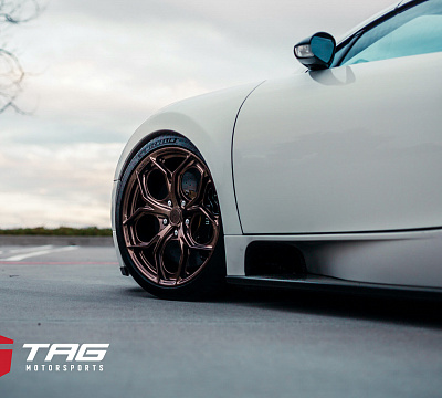 Фото дисков HRE P111SC на Bugatti Veyron