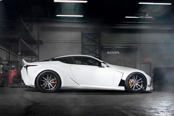 Фото дисков Strasse Wheels SV1 Deep Concave FS Глянцевый лак на Lexus LC 500