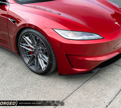 Фото дисков BC Forged HCA675 на Tesla Model 3