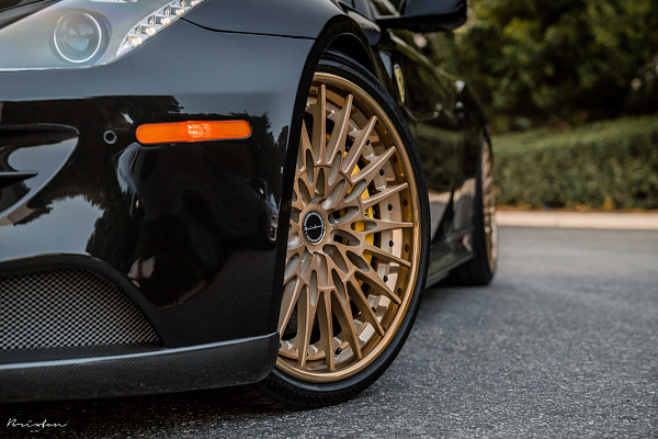 Фото дисков Brixton Forged HS1 Сатиновое темное золото на Ferrari FF