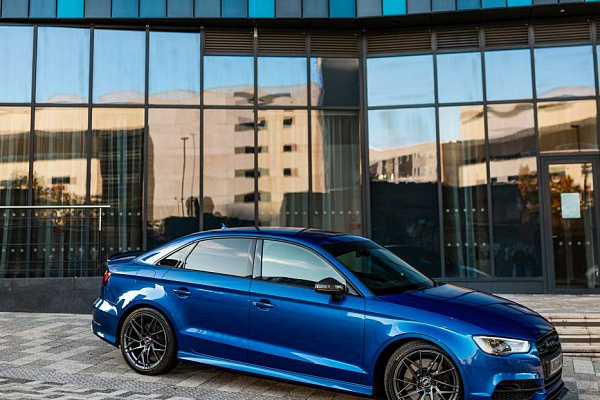 Фото дисков Bola FLR Глянцевый графит на Audi A/S/RS 3 (8V)
