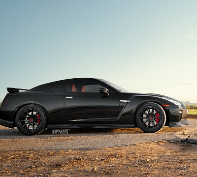 Фото дисков Strasse Wheels R10 Deep Concave Monoblock на Nissan GT-R