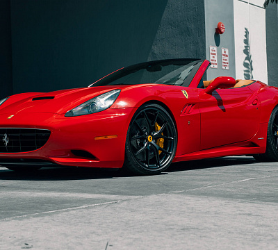 Фото дисков HRE P101 на Ferrari California