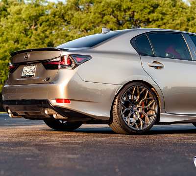 Фото дисков Vossen S17-01 на Lexus GS IV