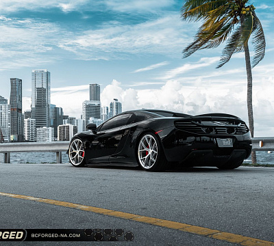 Фото дисков BC Forged KL01 на McLaren 12C
