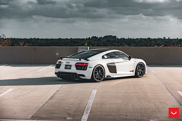 Фото дисков Vossen HF-5 Черный глянец на Audi R8 (4S)