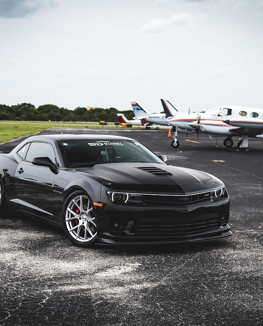 Фото дисков VFS-6 Серебро на Chevrolet Camaro V
