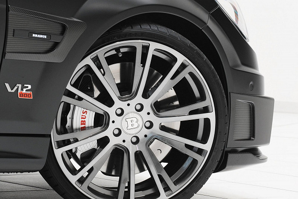 Фото дисков BRABUS Monoblock R Глянцевый графит на Mercedes-Benz C-Class (W204)