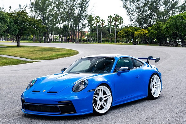 Фото дисков Anrky AN27 Белый глянец на Porsche 911 VIII