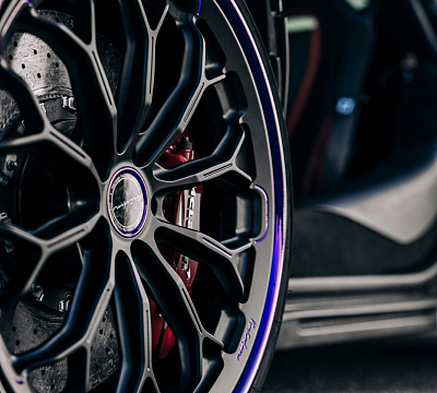 Фото дисков Brixton Forged CM6-RS на McLaren 720S