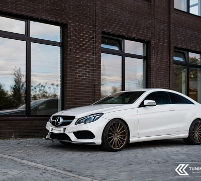 Фото дисков Vossen VFS-2 на Mercedes-Benz E-Class (W212, S212, C207)