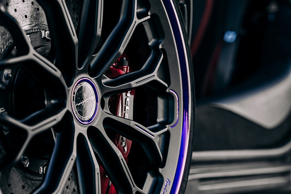 Фото дисков Brixton Forged CM6-RS Черный сатин на McLaren 720S