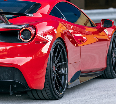 Фото дисков Strasse Wheels SV5 Deep Concave FS на Ferrari 488