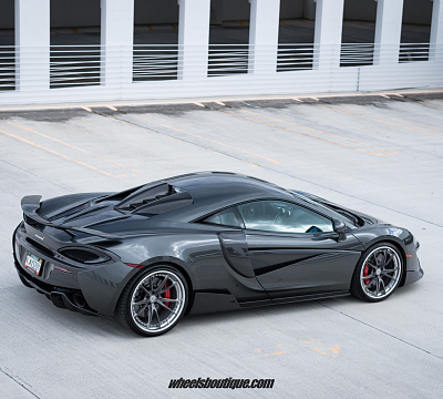 Фото дисков HRE S101 на McLaren 570S