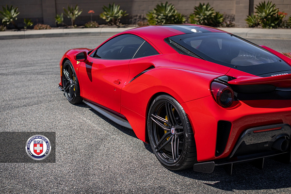 Фото дисков HRE P107SC Черный сатин на Ferrari 488