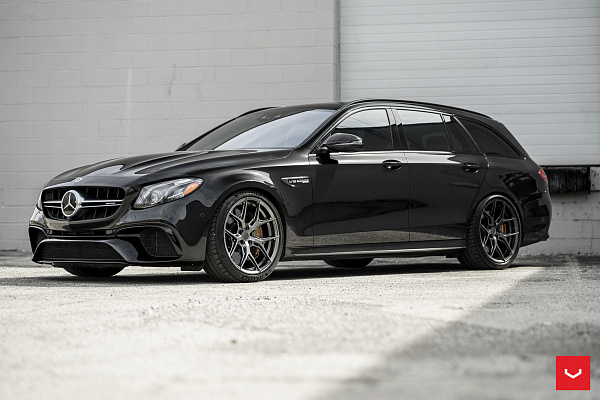 Фото дисков Vossen HF-5 Глянцевый графит на Mercedes-Benz E-Class (W213, S213, C238)