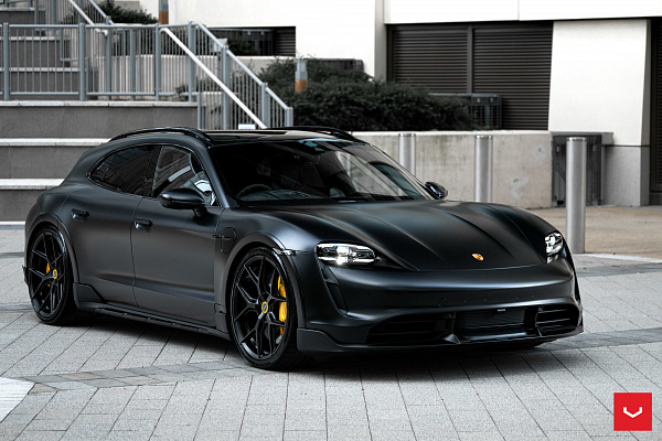 Фото дисков Vossen HF-5 Черный глянец на Porsche Taycan I