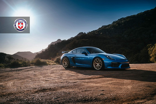 Porsche Cayman GT4