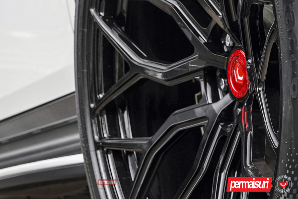 Фото дисков Vossen S17-01 Черный глянец на Mercedes-Benz GLE I