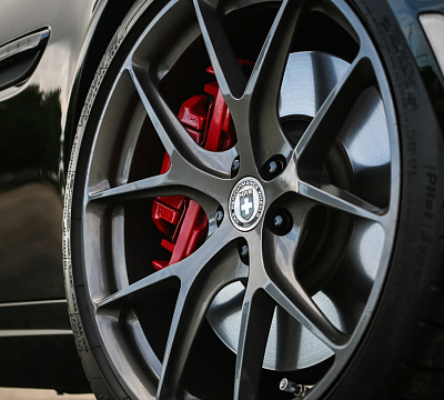 Фото дисков HRE P101 на Jaguar XKR II