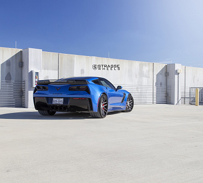 Фото дисков Strasse Wheels SM7 Deep Concave на Chevrolet Corvette C7