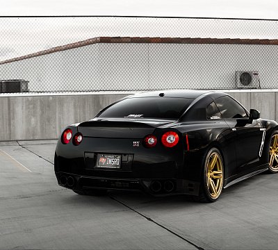 Фото дисков Vossen HF-1 на Nissan GT-R