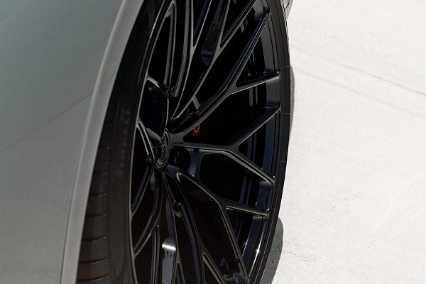Фото дисков Anrky AN10 Черный глянец на Bentley Continental GT III