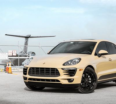 Фото дисков Savini SV-F1 на Porsche Macan I