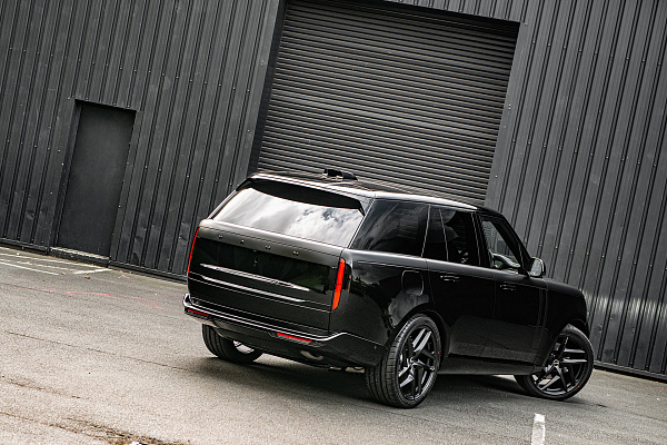 Фото дисков Kahn Type 52 RS Черный сатин на Range Rover V