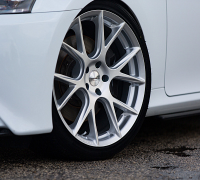 Фото дисков Vossen VFS-6 на Lexus GS IV