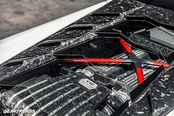 Фото дисков Strasse Wheels SV10 Deep Concave FS Другой цвет на Lamborghini Huracan