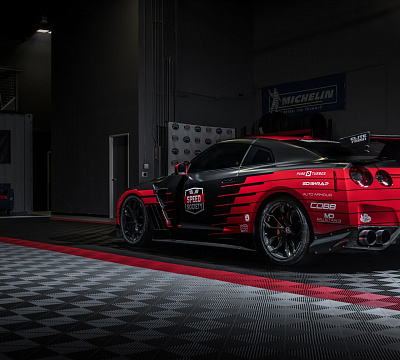 Фото дисков HRE P201 на Nissan GT-R