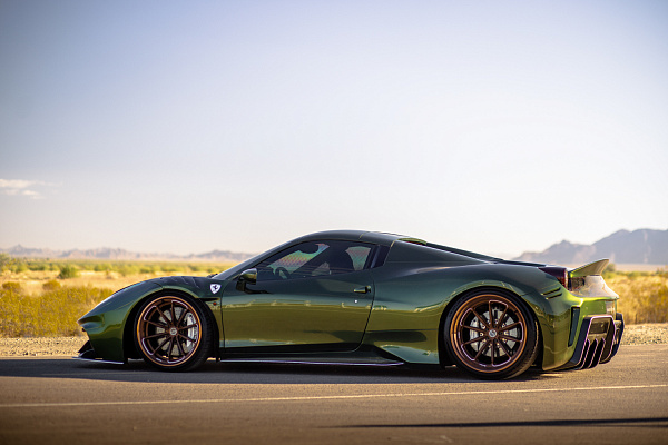 Фото дисков Brixton Forged R11-RS Глянцевая бронза на Ferrari 458