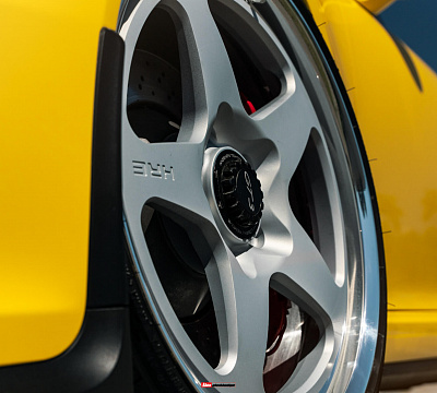 Фото дисков HRE 527 на Porsche 911 VII