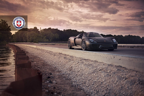 Фото дисков HRE P103 Сатиновый темный лак на Porsche 918 Spyder