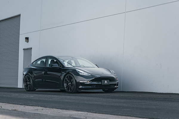 Фото дисков Asanti CORONA TRUCK Черный глянец на Tesla Model 3