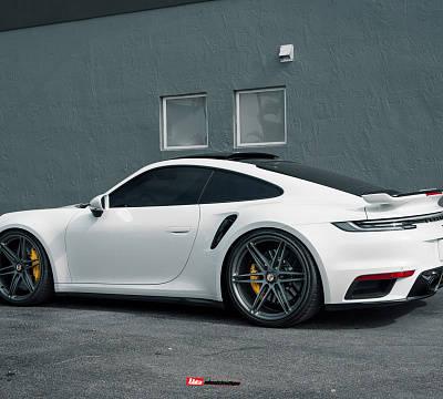 Фото дисков HRE P106 на Porsche 911 VIII