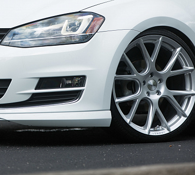 Фото дисков Vossen VFS-6 на Volkswagen Golf VII