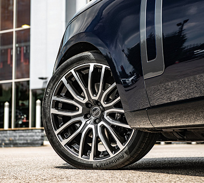 Фото дисков Kahn Pace Car на Range Rover V