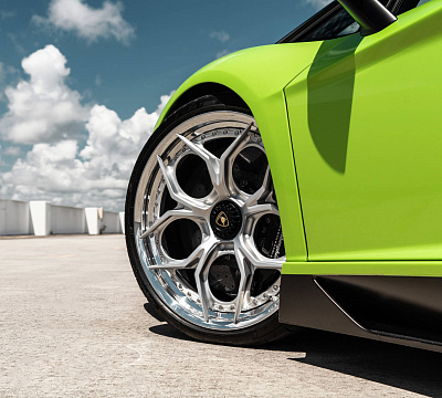 Фото дисков HRE S111SC на Lamborghini Aventador