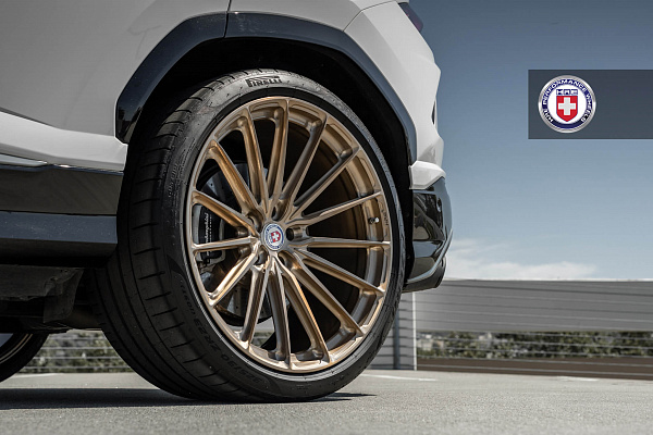 Фото дисков HRE P103SC Глянцевая шампань на Lamborghini Urus