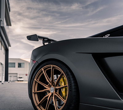 Фото дисков HRE P104SC на Lamborghini Gallardo
